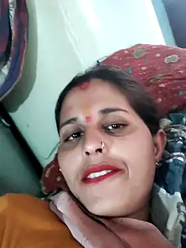 Snapshot of Bhavna8080 chatting on 06.17.26 Bhavna8080 online show from 06.17.26