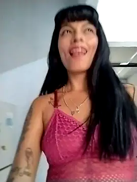 Snapshot of andrea_rose69 chatting on 02.02.26 andrea rose69 online show from 02.02.26