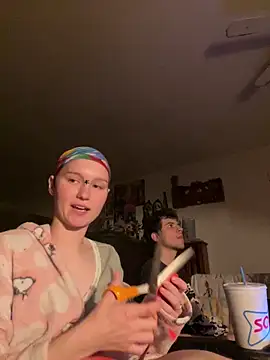 Snapshot of SugarNCinnamon chatting on 02.27.26 SugarNCinnamon online show from 02.27.26