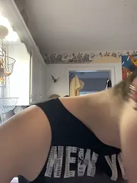 Snapshot of SugarNCinnamon chatting on 03.11.26 SugarNCinnamon online show from 03.11.26