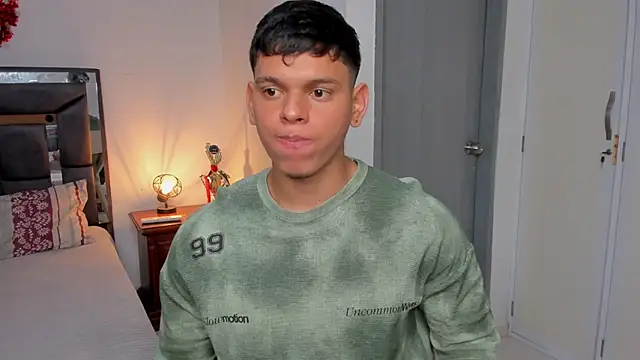 Snapshot of stefan_leenox chatting on 02.05.26 stefan leenox online show from 02.05.26