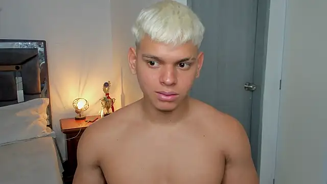 Snapshot of stefan_leenox chatting on 02.13.26 stefan leenox online show from 02.13.26