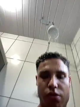 Snapshot of Wellington00_ chatting on 01.06.26 Wellington00 online show from 01.06.26