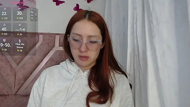 Roxy Fox- online show from 03.17.26