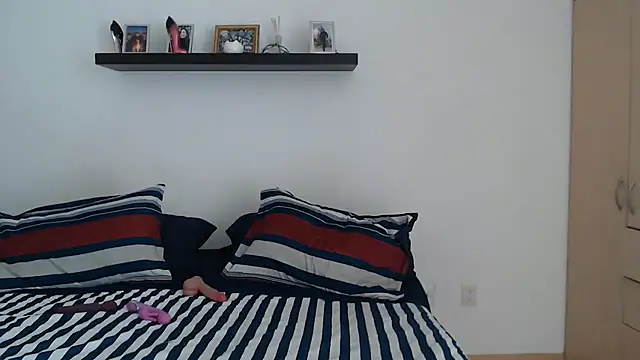 Melissaloves80 online show from 05.20.26