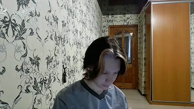 LxayBloom online show from 04.28.26