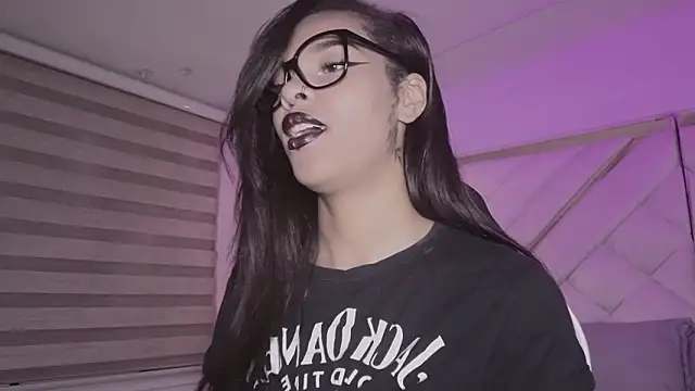 mia gatesvg online show from 02.11.26