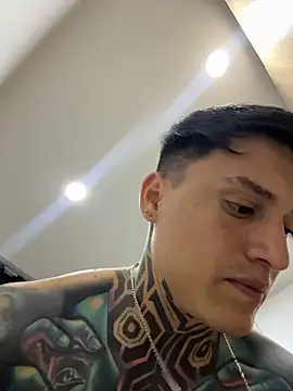 Chrissblack online show from 02.22.26