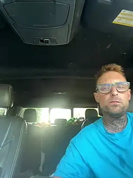 WIDBIGWHITECOCK online show from 07.03.26