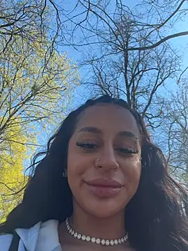 Snapshot of sweetxlayla chatting on 04.02.26 sweetxlayla online show from 04.02.26