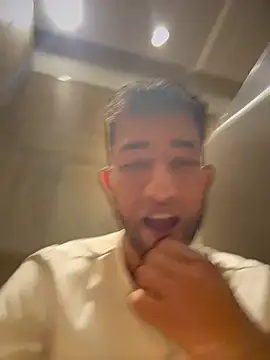 Snapshot of liam_bronw chatting on 06.19.26 liam bronw online show from 06.19.26