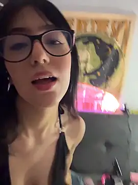 HinaSweet online show from 02.26.26