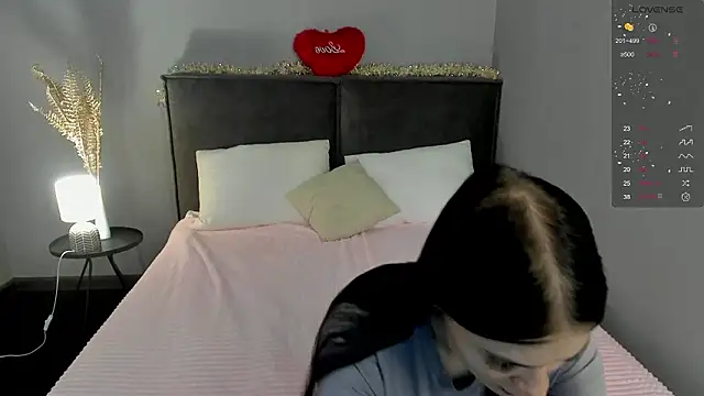 SkinyJoys online show from 03.07.26