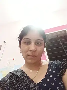 Hot ree85 online show from 05.18.26