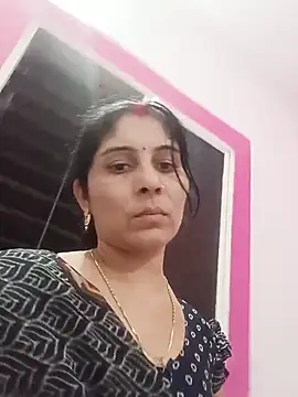 Hot ree85 online show from 05.21.26