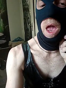 Snapshot of chrisopen07 chatting on 03.20.26 chrisopen07 online show from 03.20.26