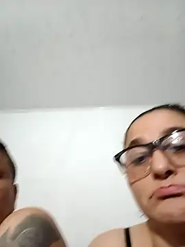 Snapshot of natalliecoopers chatting on 02.04.26 natalliecoopers online show from 02.04.26