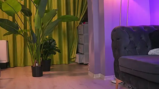 Ava Solis online show from 06.21.26