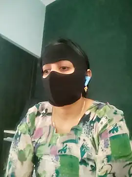 Snapshot of Tamilfathi chatting on 02.09.26 Tamilfathi online show from 02.09.26