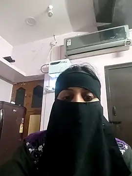 Snapshot of Tamilfathi chatting on 03.04.26 Tamilfathi online show from 03.04.26