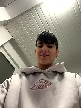 Snapshot of ravenryx chatting on 01.19.26 ravenryx online show from 01.19.26