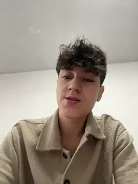 Snapshot of ravenryx chatting on 03.24.26 ravenryx online show from 03.24.26