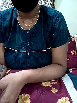 Snapshot of Ammu14399 chatting on 04.04.26 Ammu14399 online show from 04.04.26