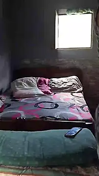 Snapshot of Isabel_and_Heckler chatting on 02.18.26 Isabel and Heckler online show from 02.18.26