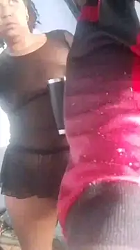 Snapshot of Isabel_and_Heckler chatting on 02.19.26 Isabel and Heckler online show from 02.19.26