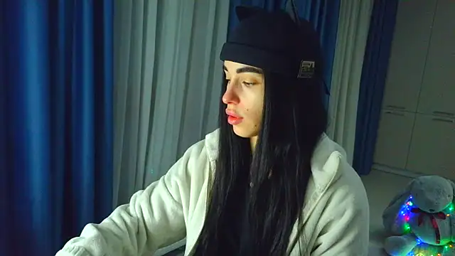 Snapshot of Vlada_Elfie chatting on 02.21.26 Vlada Elfie online show from 02.21.26