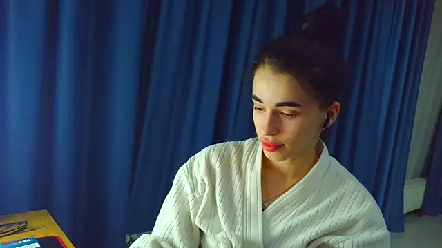 Snapshot of Vlada_Elfie chatting on 03.11.26 Vlada Elfie online show from 03.11.26