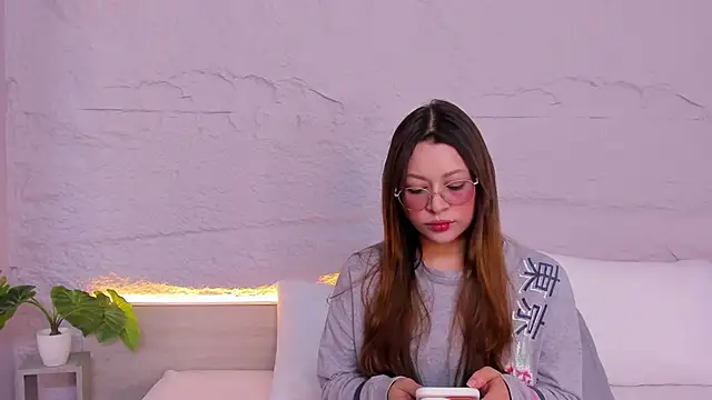 lanna 18  online show from 02.03.26