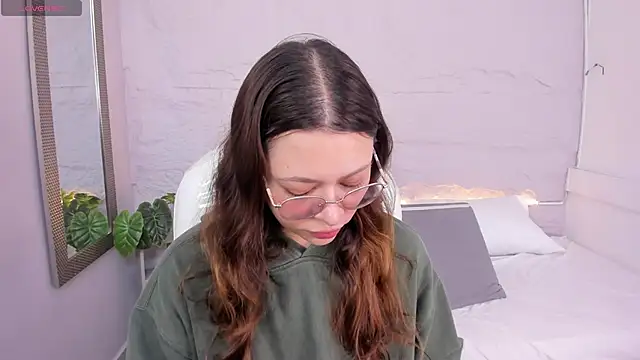 lanna 18  online show from 06.06.26