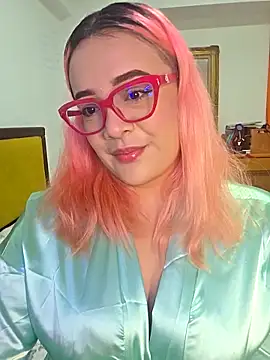 Snapshot of Nova-Satela chatting on 02.02.26 Nova-Satela online show from 02.02.26