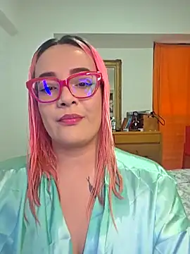 Snapshot of Nova-Satela chatting on 02.04.26 Nova-Satela online show from 02.04.26