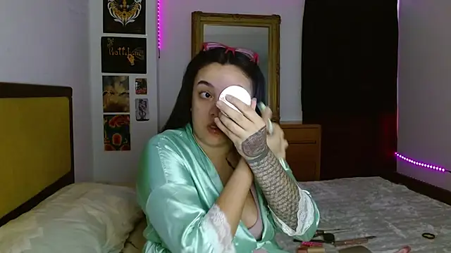 Snapshot of Nova-Satela chatting on 03.07.26 Nova-Satela online show from 03.07.26