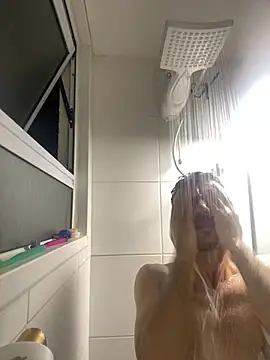 Snapshot of vinihfeh chatting on 01.19.26 vinihfeh online show from 01.19.26