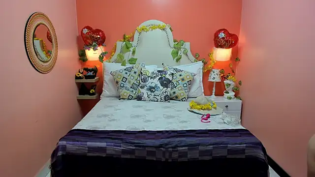 Dalila Najjar  online show from 04.22.26