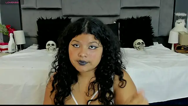 Jessica Beltrann online show from 04.24.26