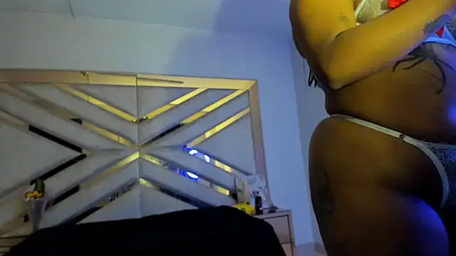 LunaFever69 online show from 02.15.26