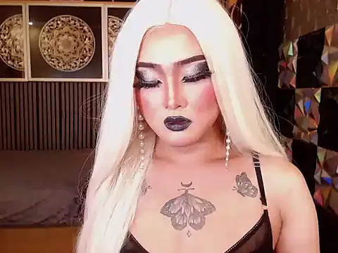 Snapshot of SeductiveJilianTS chatting on 04.12.26 SeductiveJilianTS online show from 04.12.26