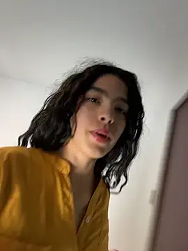 dani bela online show from 05.13.26
