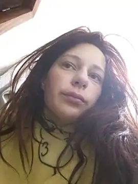 Lily Viola online show from 04.22.26