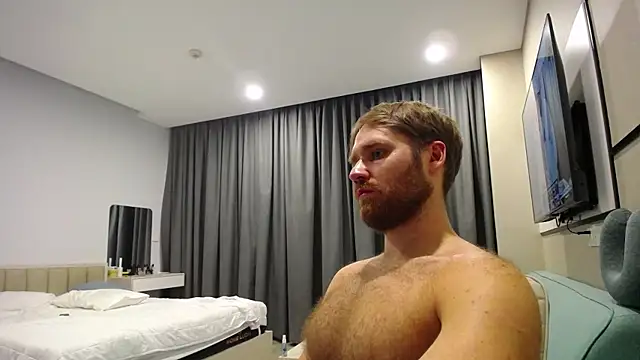 LorenzoLux online show from 05.02.26