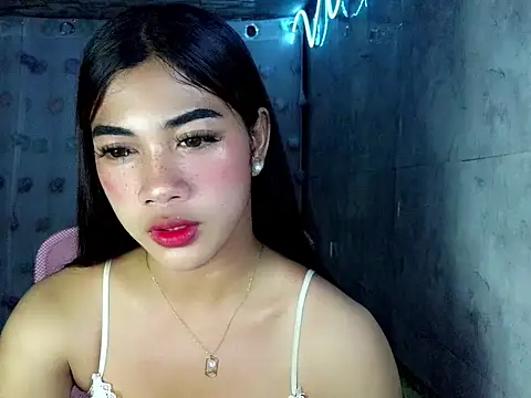 Margalona  online show from 04.25.26