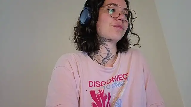 Dirty Pink online show from 06.03.26