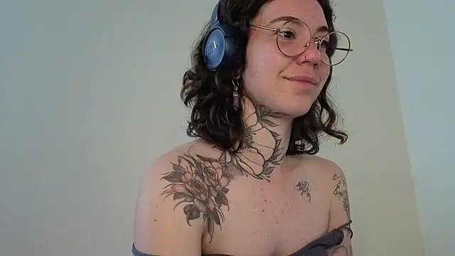 Dirty Pink online show from 06.24.26