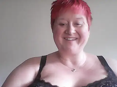 BustyRedxx online show from 04.28.26