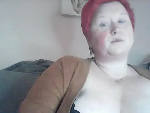 BustyRedxx online show from 05.15.26