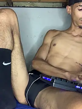 Snapshot of alexx_23cm chatting on 02.04.26 alexx 23cm online show from 02.04.26